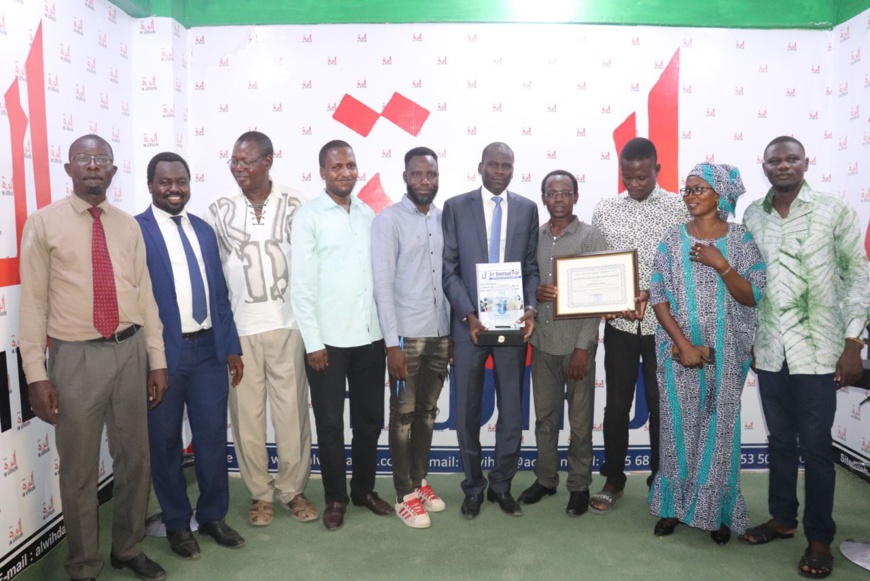 Tchad : L'UJT décerne une attestation de reconnaissance à Alwihda Info Tchad : L'UJT décerne une attestation de reconnaissance à Alwihda Info