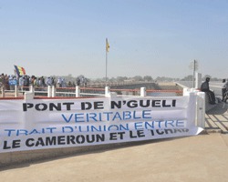 Le pont de N'Gueli, point de passage entre le Tchad et le Cameroun.