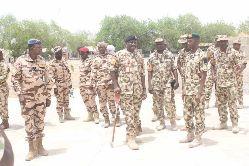 Force Multinationale Mixte : le commandant évalue les progrès de l'opération Lake Sanity 2 Force Multinationale Mixte : le commandant évalue les progrès de l'opération Lake Sanity 2