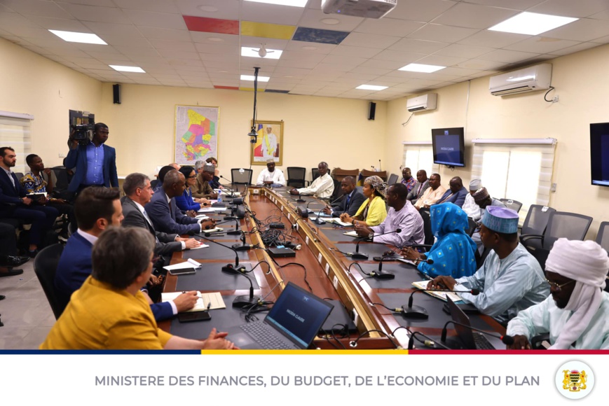 Tchad : Le Ministre des Finances rencontre le Comité pour le Financement et la Coopération Tchad : Le Ministre des Finances rencontre le Comité pour le Financement et la Coopération
