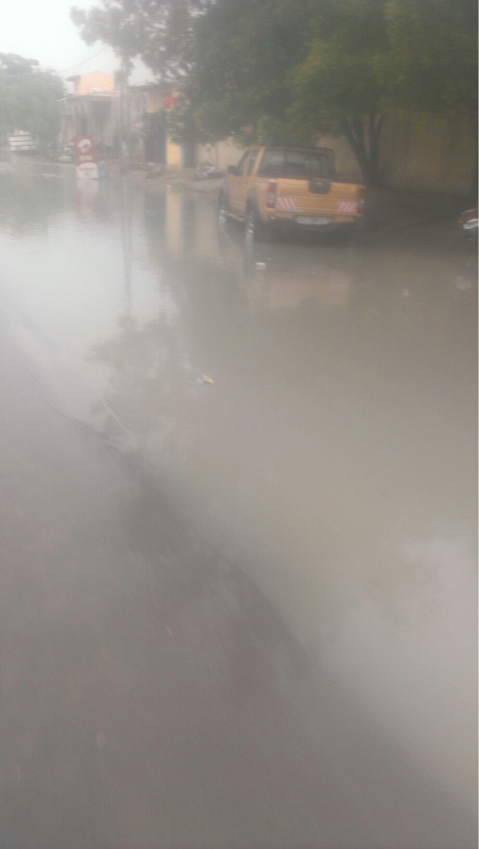 Tchad : Une forte pluie s'abat sur N'Djamena, plusieurs rues inondées Tchad : Une forte pluie s'abat sur N'Djamena, plusieurs rues inondées