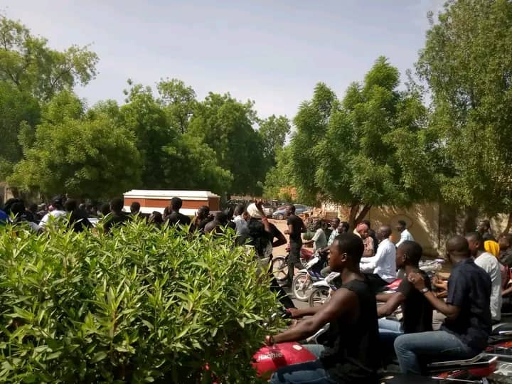 Le poids du décès : quand la mobilisation survient trop tard Le poids du décès : quand la mobilisation survient trop tard