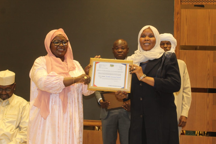 Tchad : le SGG honore le professionnalisme de ses agents durant la période de transition Tchad : le SGG honore le professionnalisme de ses agents durant la période de transition