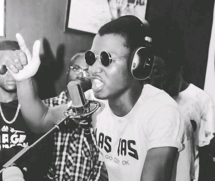 Tchad - BEDOBLACK : De la Danse au Rap, un Parcours Inspirant Tchad - BEDOBLACK : De la Danse au Rap, un Parcours Inspirant