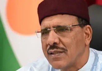 Niger: La justice nigérienne ordonne la levée de l'immunité du président déchu Mohamed Bazoum Niger: La justice nigérienne ordonne la levée de l'immunité du président déchu Mohamed Bazoum