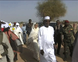 Tchad: Déby est arrivé à Iriba dans un hélicoptère de l’armée, près de la frontière soudanaise