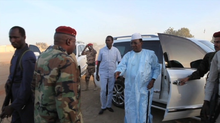 Le chef de l'Etat, Idriss Déby rend visites soldats tchadiens. Alwihda Info