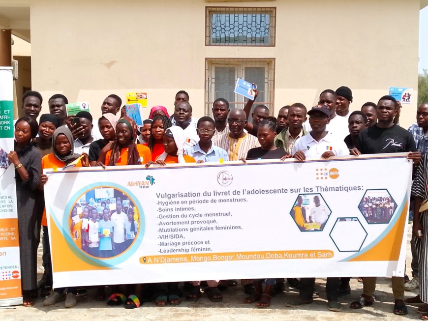 AfriYAN Tchad : Vulgarisation du livret de l'adolescente sur la santé reproductive à N'djamena AfriYAN Tchad : Vulgarisation du livret de l'adolescente sur la santé reproductive à N'djamena