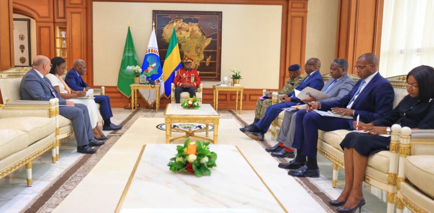 Gabon : le président de la Transition échange avec le DG de l’OIT sur l’employabilité des jeunes Gabon : le président de la Transition échange avec le DG de l’OIT sur l’employabilité des jeunes