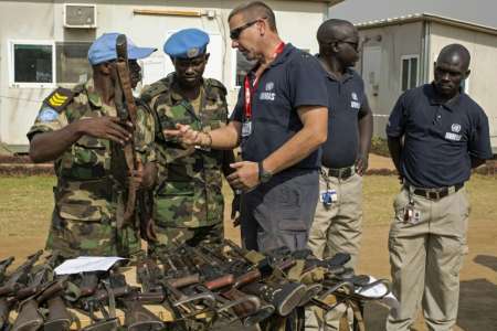 Les pourparlers entre belligérants du Soudan du Sud visant à mettre un terme à la guerre civile n'ont guère avancé, a averti le gouvernement, en dépit d'une forte pression internationale pour obtenir un accord avant le 17 août.