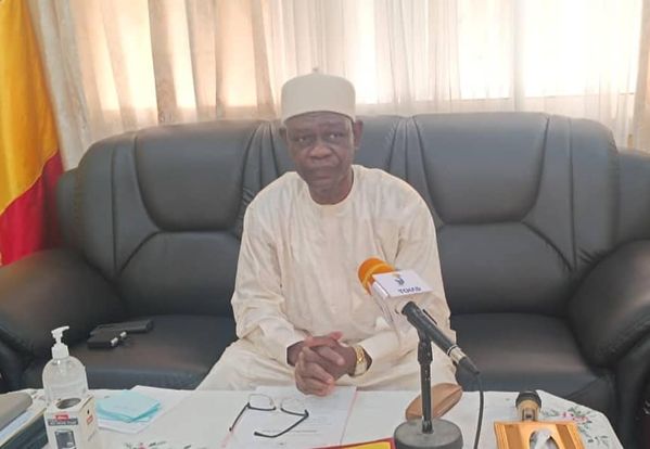 Tchad : le Gouverneur du Barh El Gazel préside la réunion mensuelle sur la Santé et met l'accent sur la lutte contre la malnutrition et les maladies évitables Tchad : le Gouverneur du Barh El Gazel préside la réunion mensuelle sur la Santé et met l'accent sur la lutte contre la malnutrition et les maladies évitables