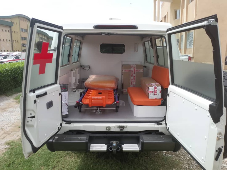 Tchad : les Etats-Unis offrent un don d'une ambulance à l'hôpital de la Tandjilé Tchad : les Etats-Unis offrent un don d'une ambulance à l'hôpital de la Tandjilé