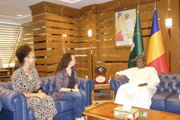 Tchad : Le Ministre Koulamallah rencontre la Représentante de MSF pour discuter de la situation humanitaire Tchad : Le Ministre Koulamallah rencontre la Représentante de MSF pour discuter de la situation humanitaire