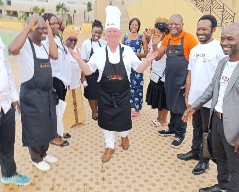 FOTRAC 2024 : « L'État camerounais doit soutenir les petits producteurs pour devenir des acteurs majeurs » (David Leroy) FOTRAC 2024 : « L'État camerounais doit soutenir les petits producteurs pour devenir des acteurs majeurs » (David Leroy)