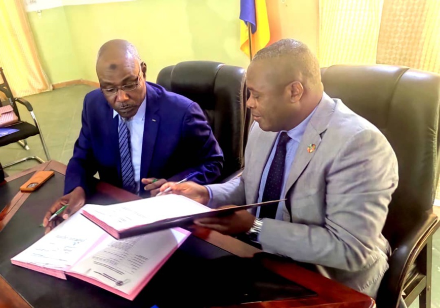 Tchad : le ministère de l'Elevage et la FAO signent une convention de renforcement de la résilience du Ouaddaï Tchad : le ministère de l'Elevage et la FAO signent une convention de renforcement de la résilience du Ouaddaï