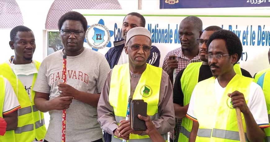 Tchad : La CONAJEPDT initie une opération de salubrité à la Primature Tchad : La CONAJEPDT initie une opération de salubrité à la Primature