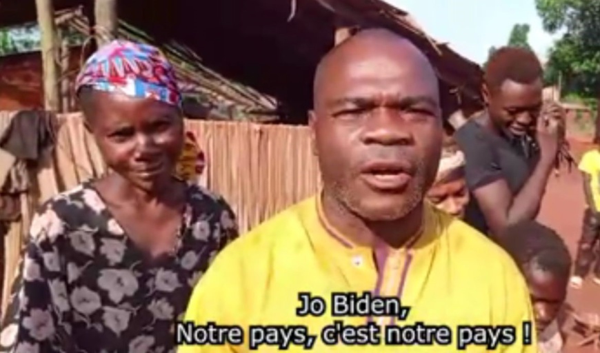 RCA : Les Centrafricains soutiennent Trump pour mettre fin à la politique agressive de l'Amérique à l'égard de la RCA RCA : Les Centrafricains soutiennent Trump pour mettre fin à la politique agressive de l'Amérique à l'égard de la RCA
