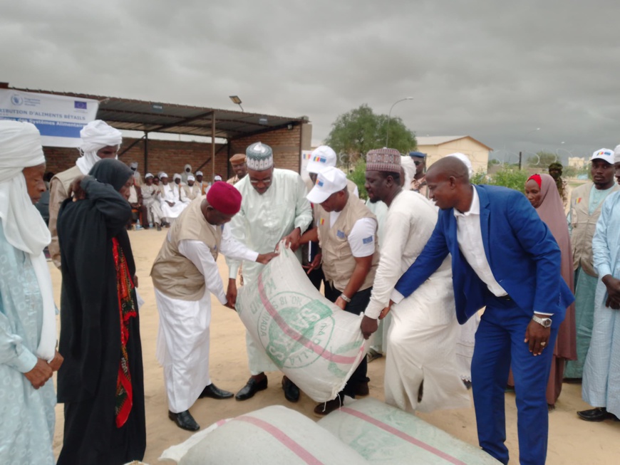 Tchad : distribution d'aliments pour la sécurité alimentaire dans le Kanem et le Barh El Gazel