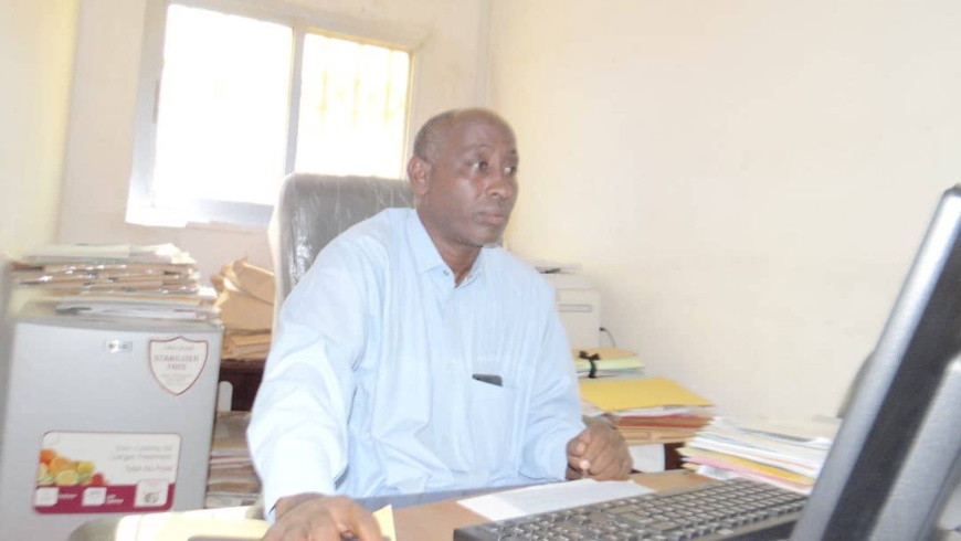 Salahaye Adoum: Spécialiste en Passation des Marchés Salahaye Adoum: Spécialiste en Passation des Marchés