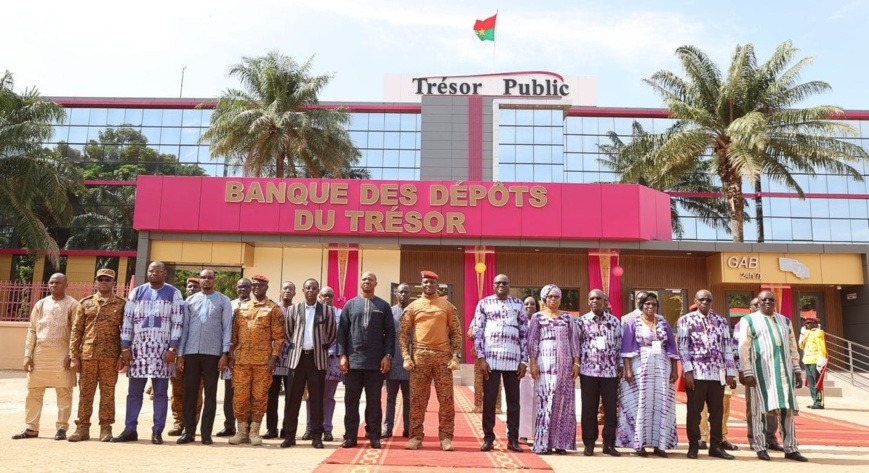 Burkina : le président Ibrahim Traoré lance les activités de la Banque des Dépôts du Trésor Burkina : le président Ibrahim Traoré lance les activités de la Banque des Dépôts du Trésor