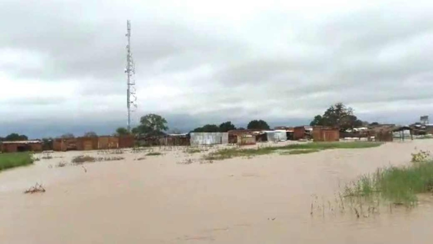 Tchad : la sous-préfecture de Mouraye envahie par les eaux du Bahr-Azoum Tchad : la sous-préfecture de Mouraye envahie par les eaux du Bahr-Azoum