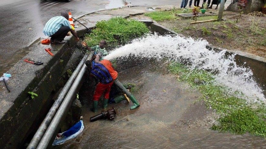 Cameroun-eau potable: 800.000 personnes desservies ! Cameroun-eau potable: 800.000 personnes desservies !