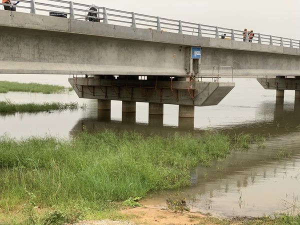 Tchad : Le ministère des Infrastructures dément les rumeurs sur l'endommagement du pont Bongor-Yagoua Tchad : Le ministère des Infrastructures dément les rumeurs sur l'endommagement du pont Bongor-Yagoua
