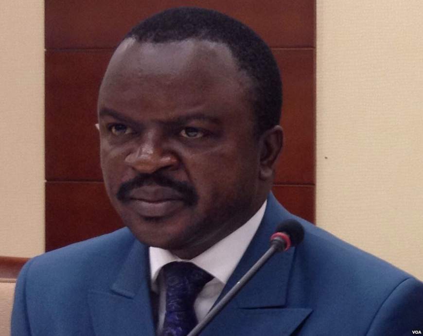 RCA- Les incessantes et indécentes manoeuvres politiciennes du Monsieur du CNT RCA- Les incessantes et indécentes manoeuvres politiciennes du Monsieur du CNT