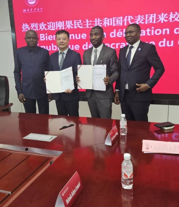 Image et Info: Daniel Michombero /Batubenga Image et Info: Daniel Michombero /Batubenga