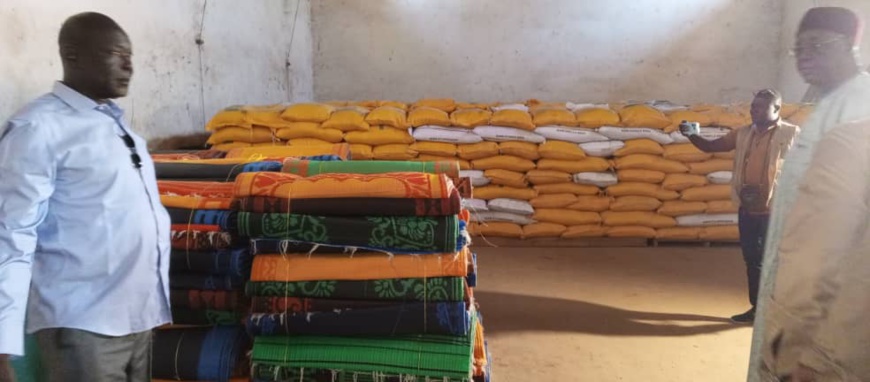 Tchad : don du gouvernement aux sinistrés de la Tandjile Tchad : don du gouvernement aux sinistrés de la Tandjile