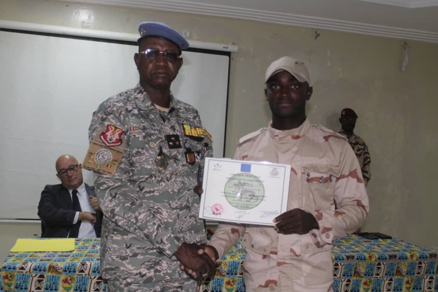 Lac Tchad : Formation Intensifiée de la Force Multinationale Mixte contre les Engins Explosifs Improvisés Lac Tchad : Formation Intensifiée de la Force Multinationale Mixte contre les Engins Explosifs Improvisés