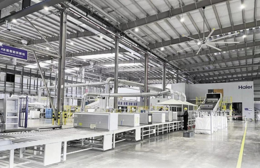 Photo shows a refrigerator production line of Chinese home appliance giant Haier. (File photo) Photo shows a refrigerator production line of Chinese home appliance giant Haier. (File photo)