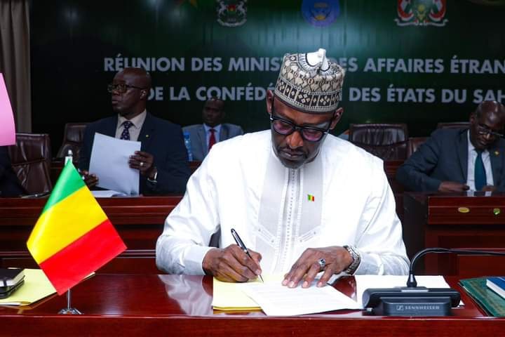 Mali : anniversaire de la signature de la Charte du Liptako-Gourma instituant l’AES Mali : anniversaire de la signature de la Charte du Liptako-Gourma instituant l’AES