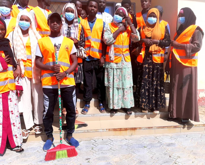 Tchad : l'association El-koweity mène une opération de salubrité à N’Djamena Tchad : l'association El-koweity mène une opération de salubrité à N’Djamena