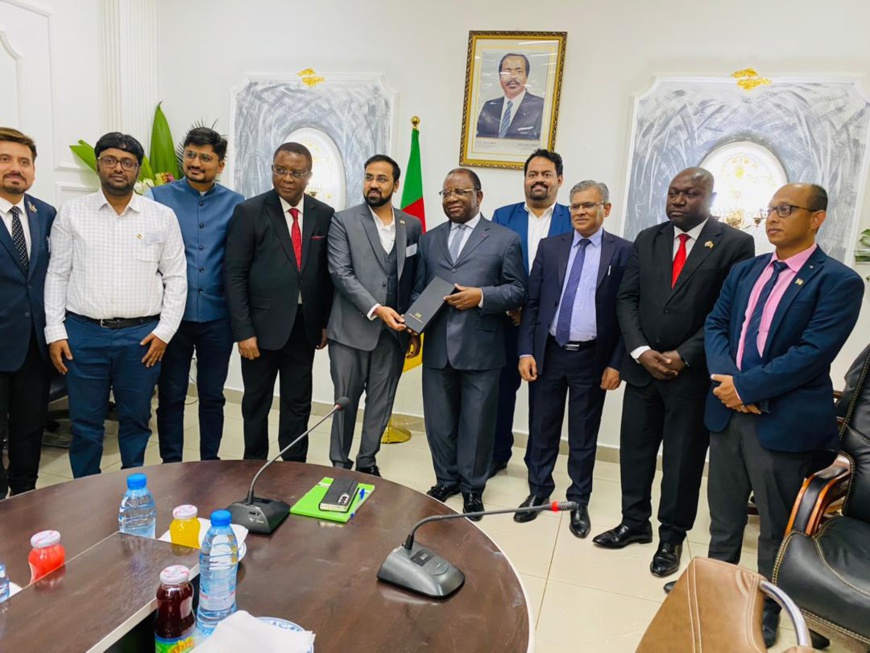 Cameroun : le ministre du Commerce reçoit des investisseurs indiens Cameroun : le ministre du Commerce reçoit des investisseurs indiens