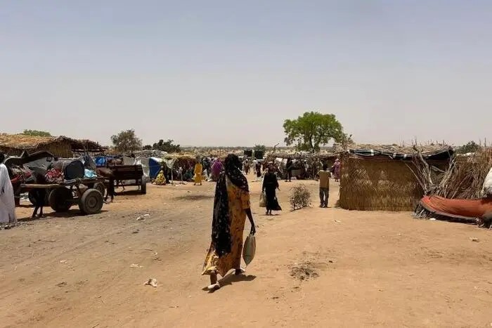Vue d'une allée du camp d'Aboutengue dans l'est du Tchad, qui accueille plus de 45 000 réfugiés soudanais. 2024. © Laora Vigourt/MSF Vue d'une allée du camp d'Aboutengue dans l'est du Tchad, qui accueille plus de 45 000 réfugiés soudanais. 2024. © Laora Vigourt/MSF