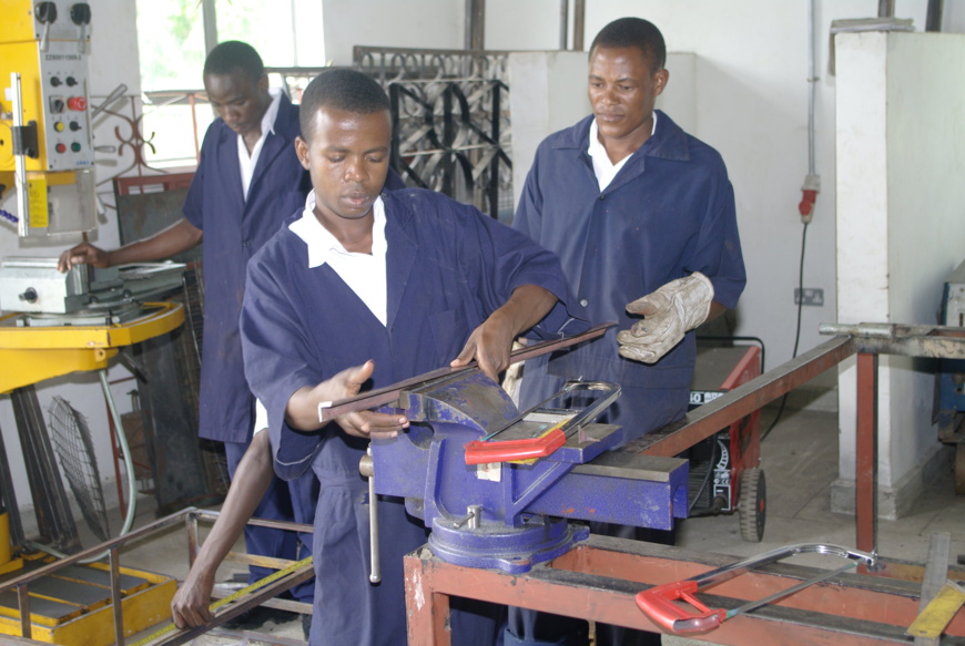 La BAD accorde plus de 67 millions $ à Madagascar pour relancer son économie et améliorer le secteur énergétique La BAD accorde plus de 67 millions $ à Madagascar pour relancer son économie et améliorer le secteur énergétique