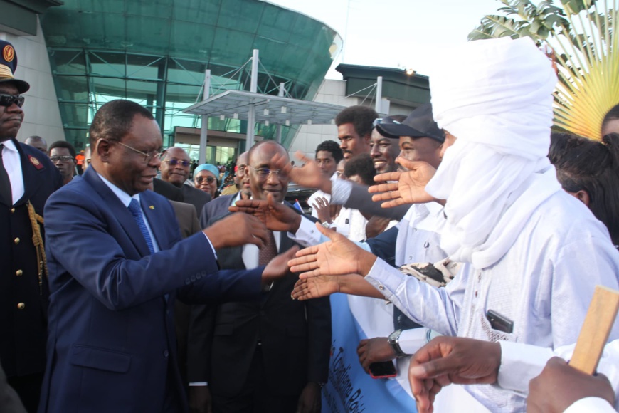 Tchad : Arrivée du Premier Ministre Amb. Allah-Maye Halina à Malabo Tchad : Arrivée du Premier Ministre Amb. Allah-Maye Halina à Malabo