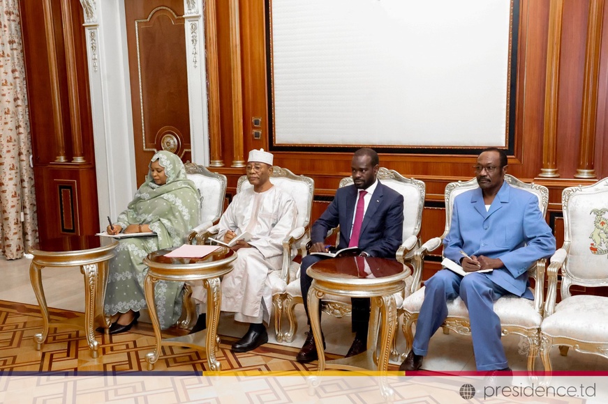 Tchad-CEEAC : une délégation du facilitateur reçue par le chef de l’Etat tchadien Tchad-CEEAC : une délégation du facilitateur reçue par le chef de l’Etat tchadien