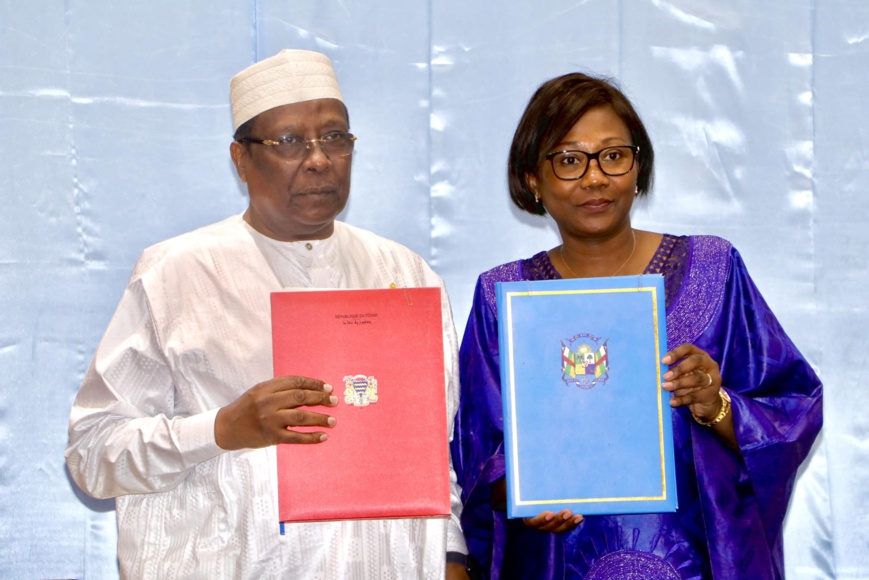 Tchad-RCA : la 15ème session de la Grande commission mixte a rendu son communiqué final Tchad-RCA : la 15ème session de la Grande commission mixte a rendu son communiqué final