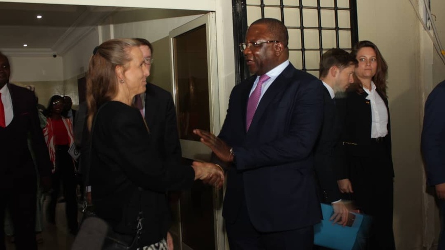 Tchad : la vice-ministre allemande des Affaires étrangères reçue par le président du Conseil constitutionnel Tchad : la vice-ministre allemande des Affaires étrangères reçue par le président du Conseil constitutionnel