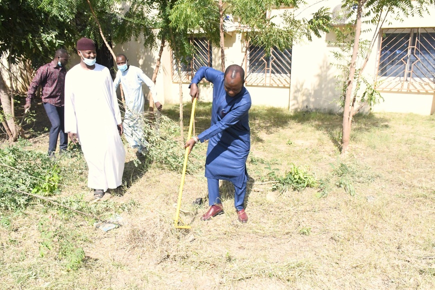 Les ministères des Infrastructures et des Transports font peau neuve grâce à une opération de nettoyage Les ministères des Infrastructures et des Transports font peau neuve grâce à une opération de nettoyage