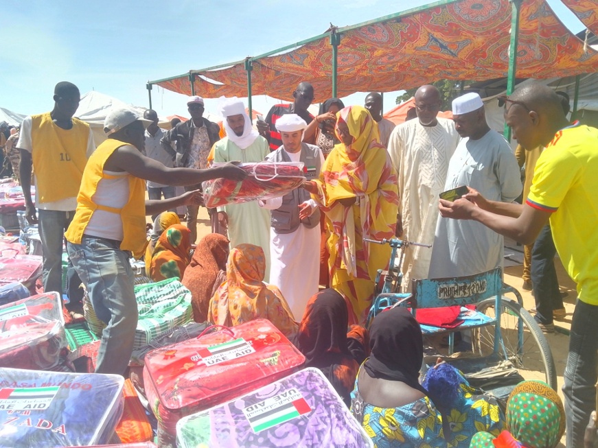 N’Djamena : distribution de kits aux sinistrés grâce au soutien des Émirats Arabes Unis N’Djamena : distribution de kits aux sinistrés grâce au soutien des Émirats Arabes Unis