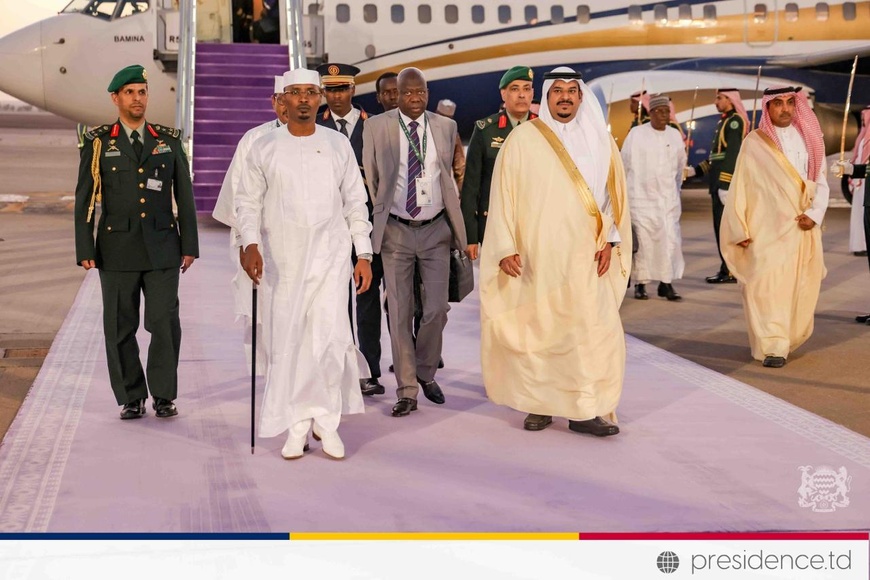 Sommet Arabo-Islamique : Le Président Mahamat Idriss Déby Itno est arrivé à Riyad Sommet Arabo-Islamique : Le Président Mahamat Idriss Déby Itno est arrivé à Riyad