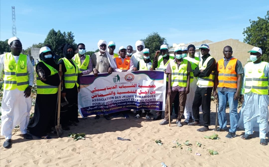 Tchad : L'AJDDS sensibilise les lycéens de Guinebor à l'importance de la propreté Tchad : L'AJDDS sensibilise les lycéens de Guinebor à l'importance de la propreté