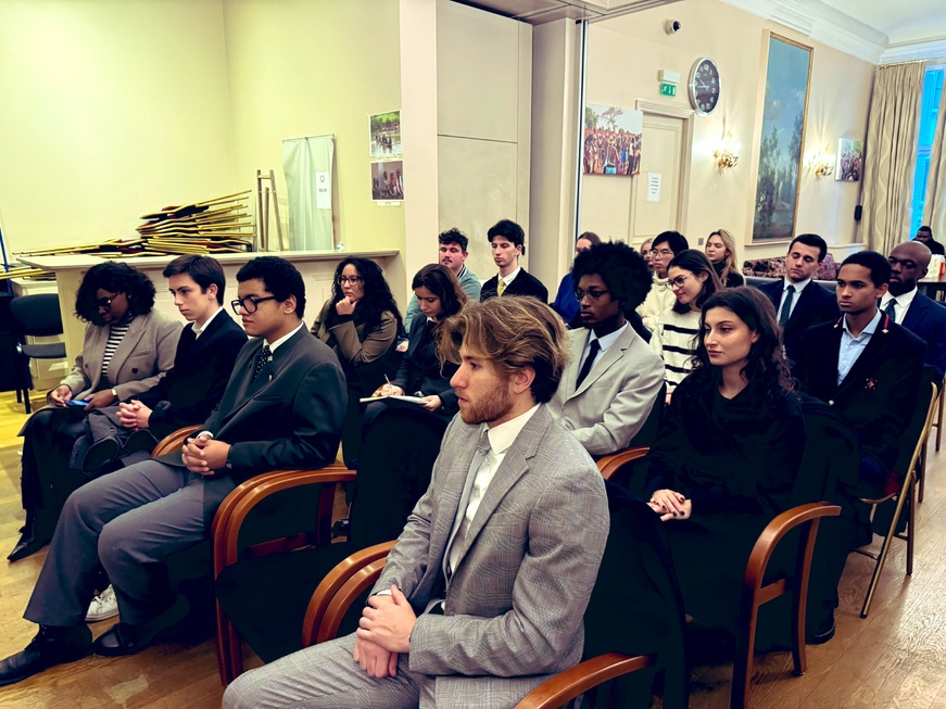 L'Ambassade du Tchad en France ouvre ses portes aux jeunes talents L'Ambassade du Tchad en France ouvre ses portes aux jeunes talents