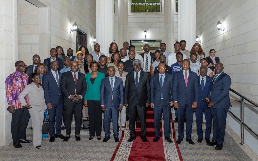Côte d’Ivoire : le PM rencontre la diaspora ivoirienne aux Emiratas Arabes Unis Côte d’Ivoire : le PM rencontre la diaspora ivoirienne aux Emiratas Arabes Unis
