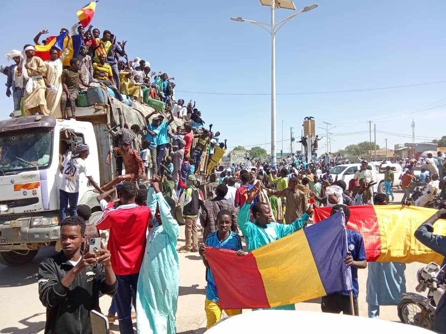 Tchad : Abéché organise une marche de soutien au président de la République Tchad : Abéché organise une marche de soutien au président de la République