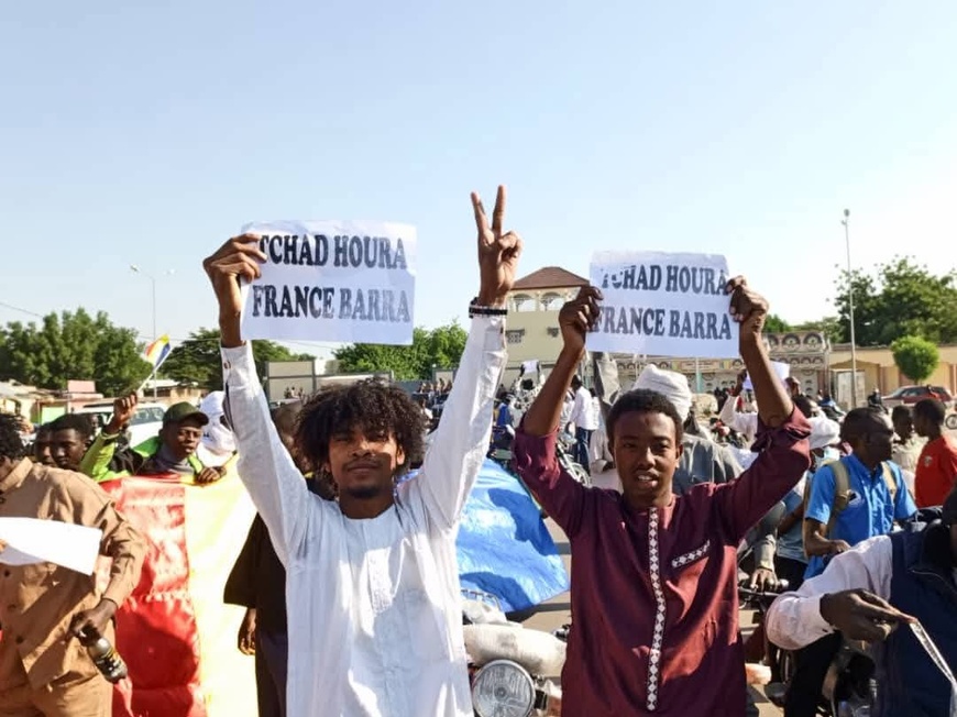 Rupture de l'accord militaire avec la France : Réactions populaires au Tchad Rupture de l'accord militaire avec la France : Réactions populaires au Tchad