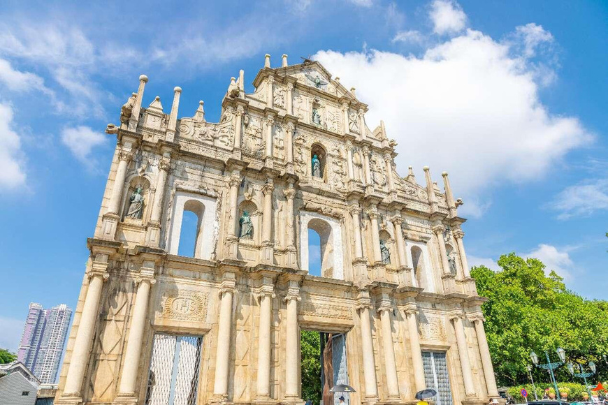 Photo shows the Ruins of St. Paul's, a landmark in Macao. (Photo by Kang Lei/People's Daily Online) Photo shows the Ruins of St. Paul's, a landmark in Macao. (Photo by Kang Lei/People's Daily Online)